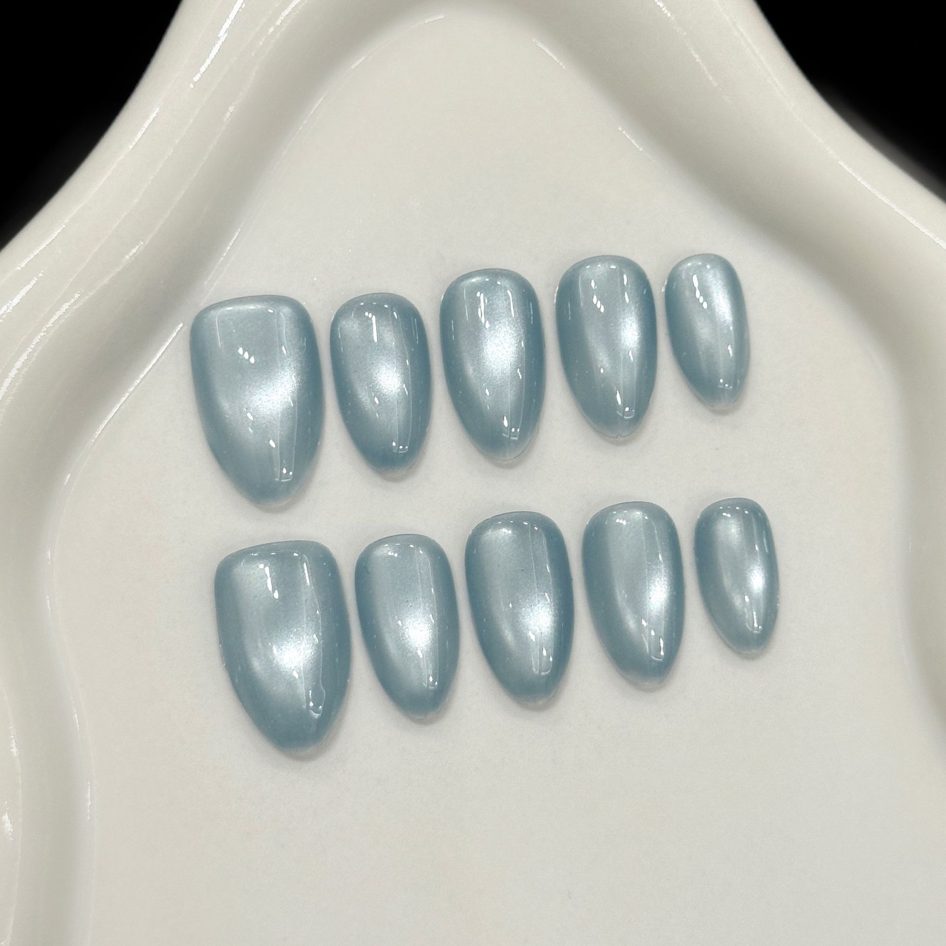 Nail Art Emerald - 10 szt. Niebieskie sztuczne paznokcie w
