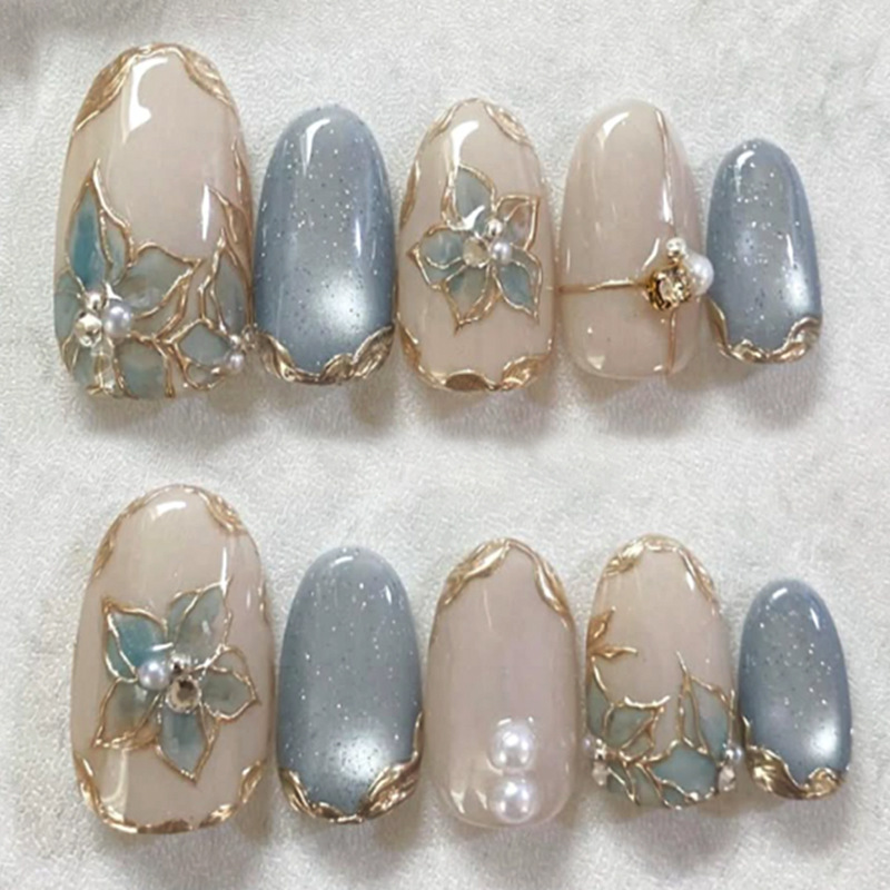 Nail Art Full Cat Eye - 24 szt. Niebieskie paznokcie z efektem