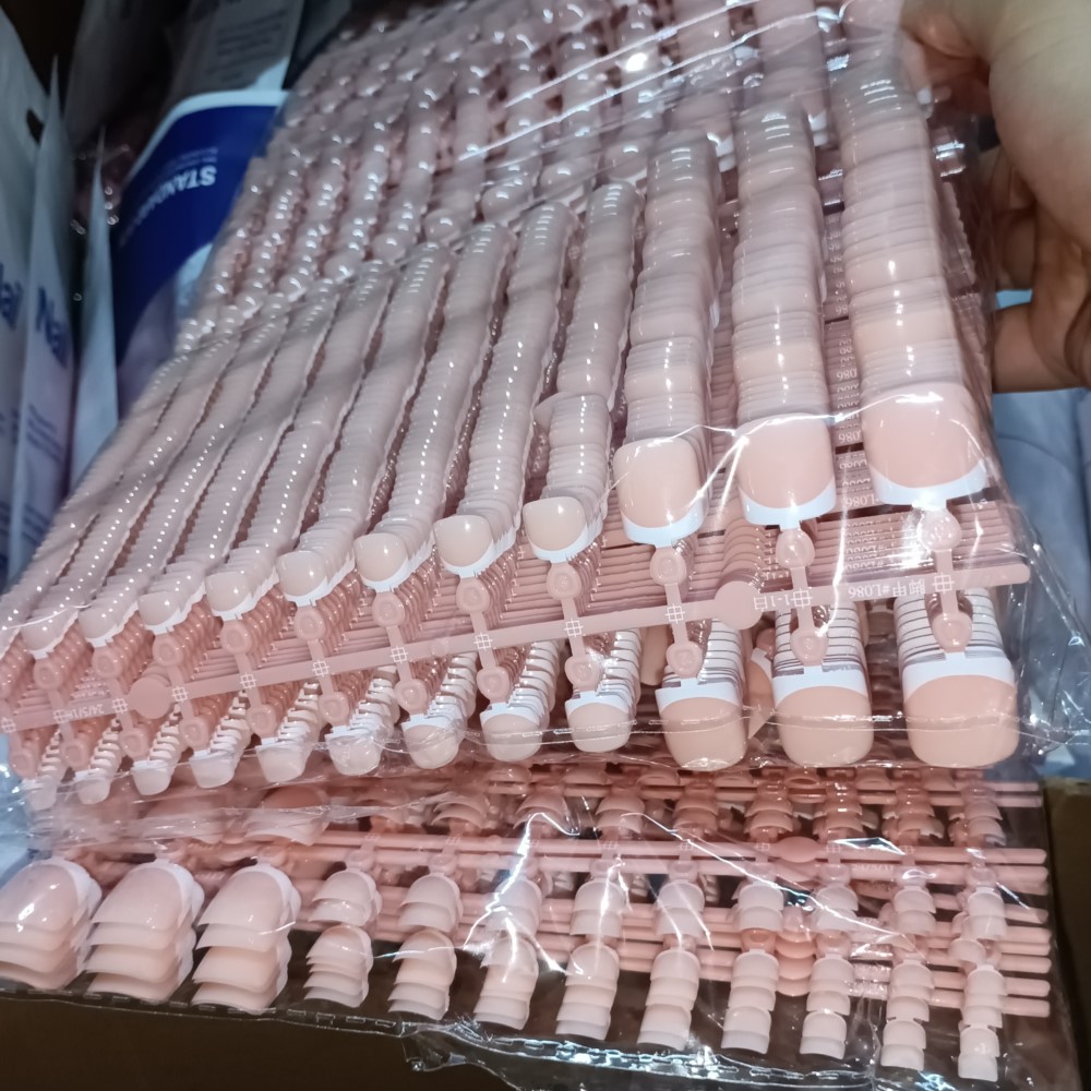 Nail Art Pink - 120szt Kwadratowe końcówki do paznokci -